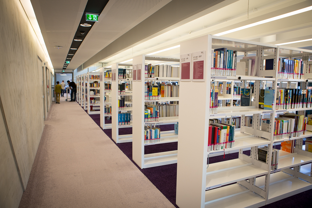 bookshelves in the Central Library of WU